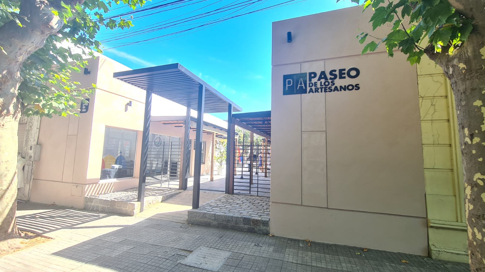 Paseo de los Artesanos